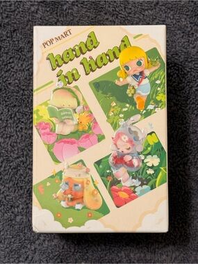 POP MART Hand in Hand Blind Box - Green Edition